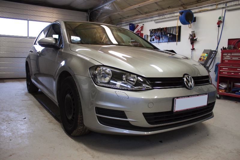 Golf 7 - 1 Resized.jpg