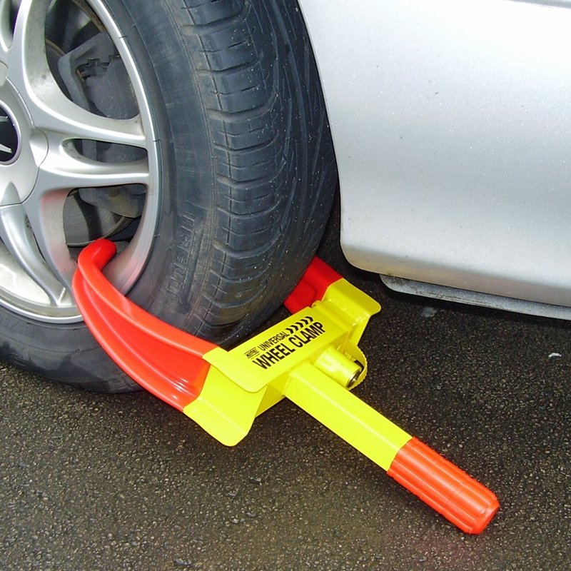 Car-Wheel-Lock-Clamp-udaipur-rajasthan-india.jpg