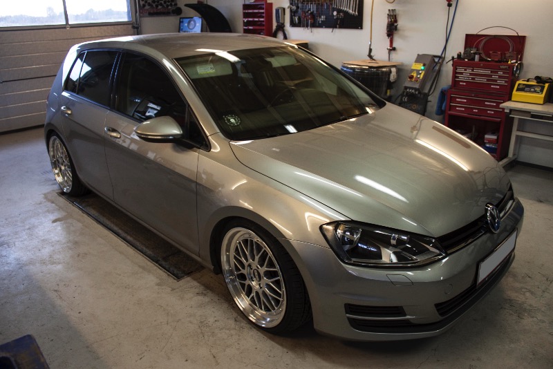 Golf 7 - 24 Resized.jpg