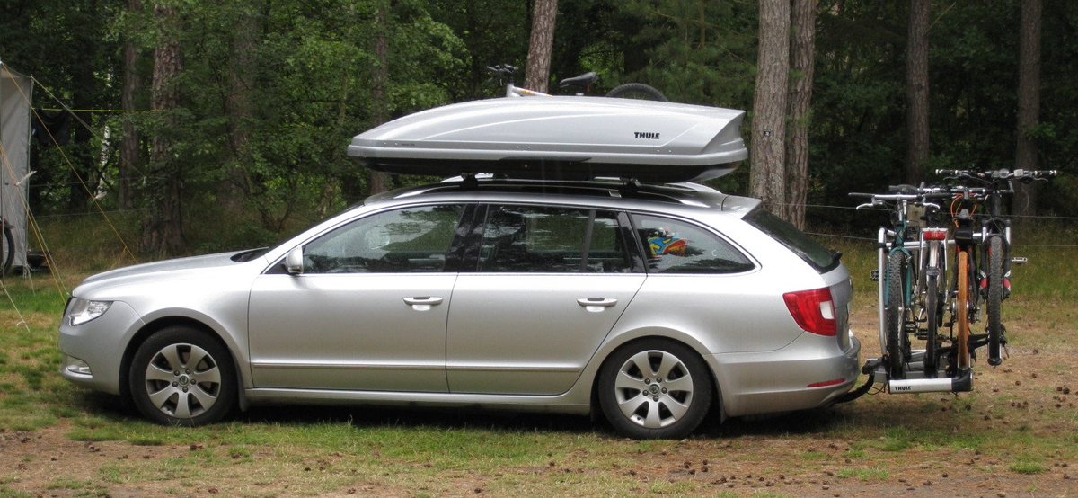 skoda.camping.5cykler+boks.jpg