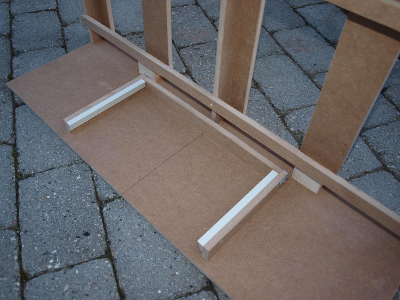 5 - Batterislidser monteret.JPG