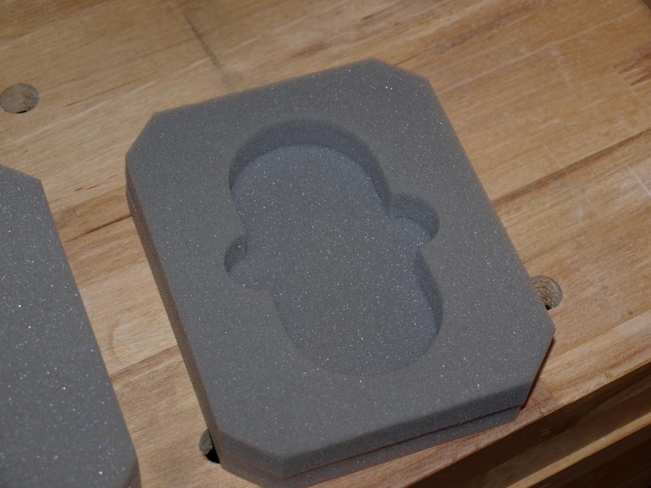 5. Dæmpemateriale, stammer fra indpakningen af en Apple Magic Mouse.JPG