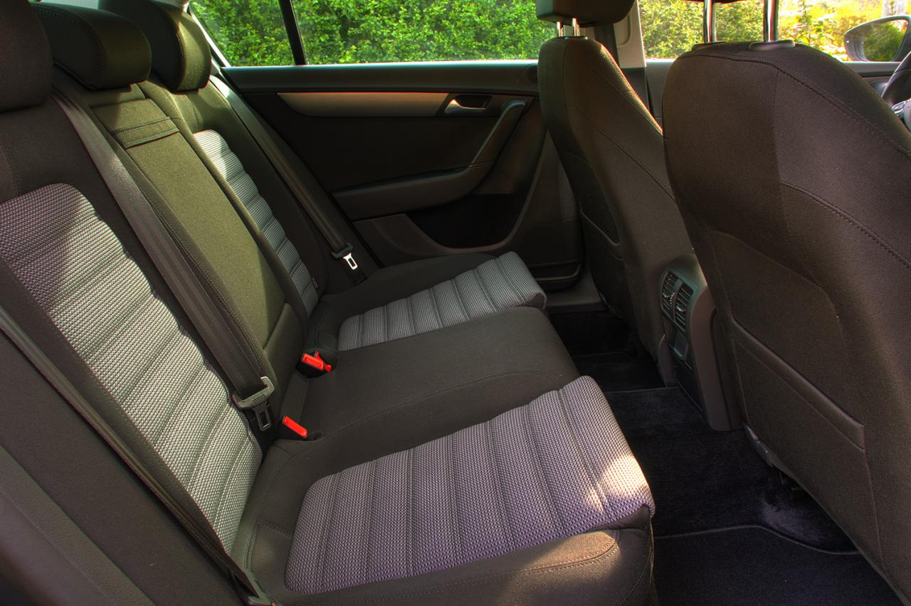 Passat160IntB.jpg