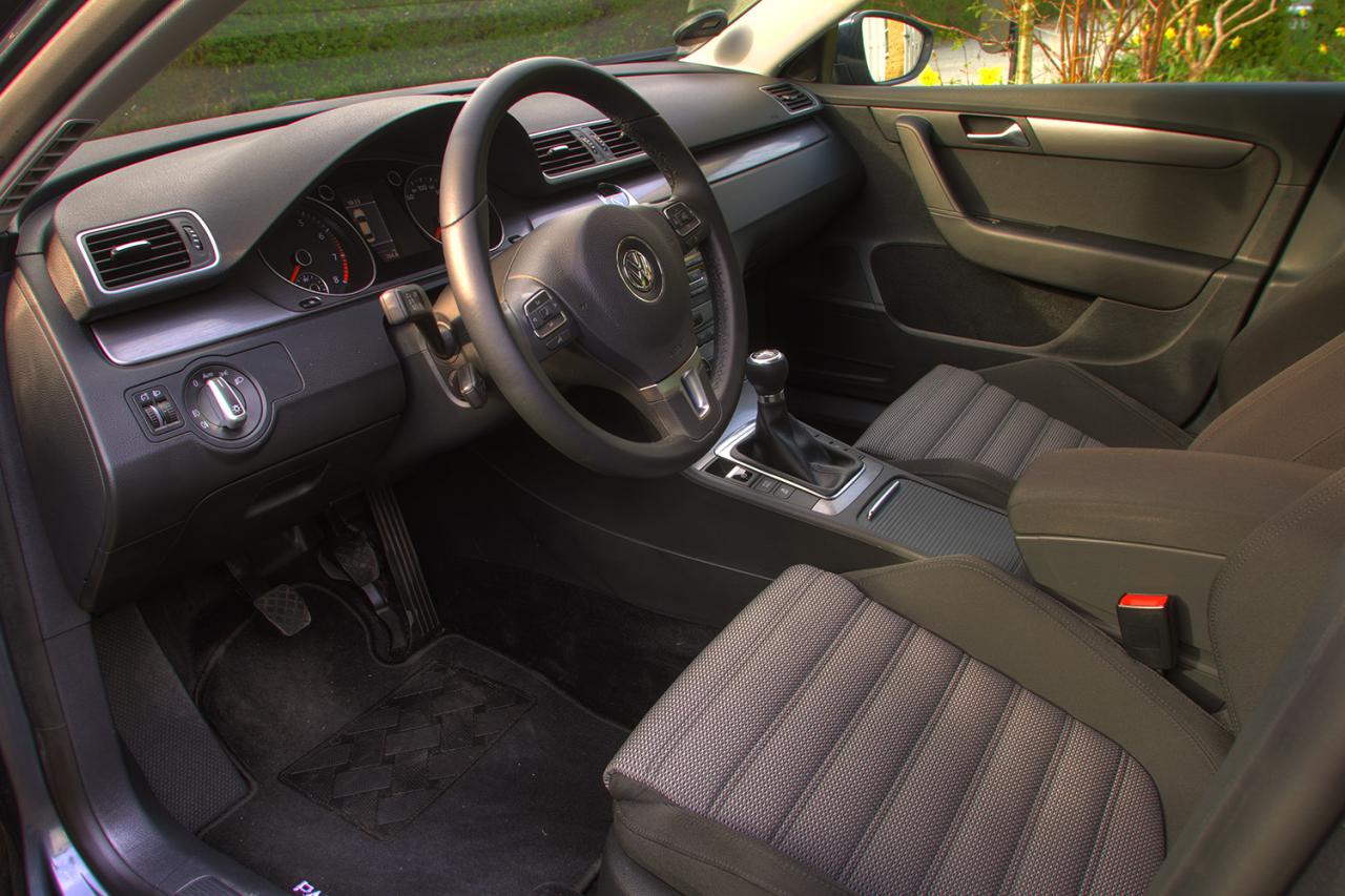 Passat160IntC.jpg